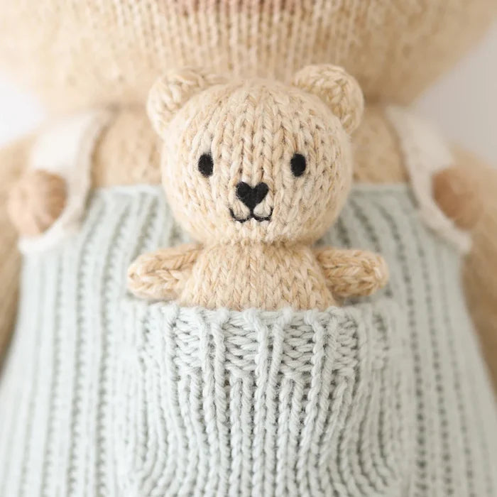 Alexander the honey bear - Little 13"