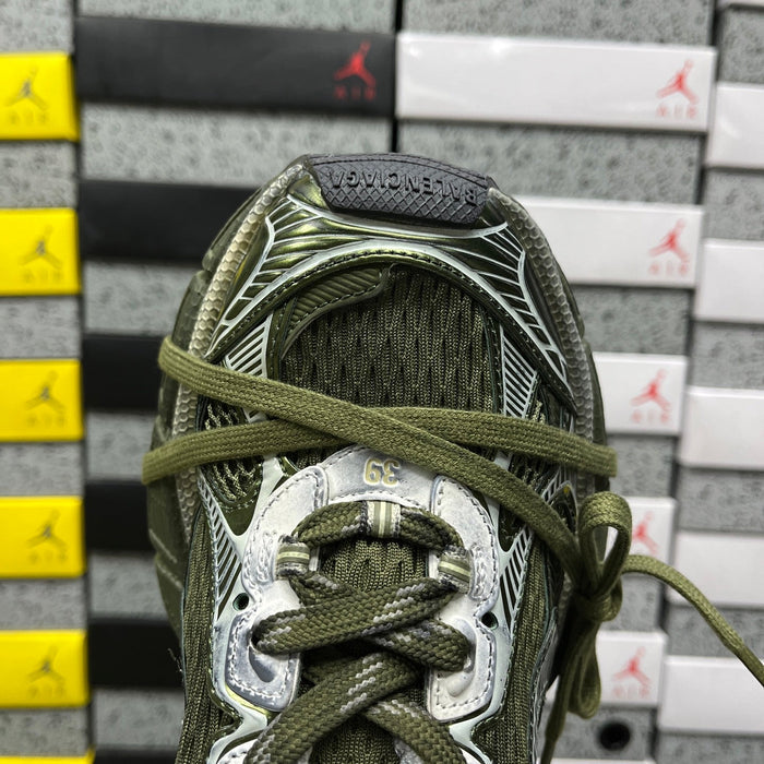 Balenciaga 3XL Cactus Green