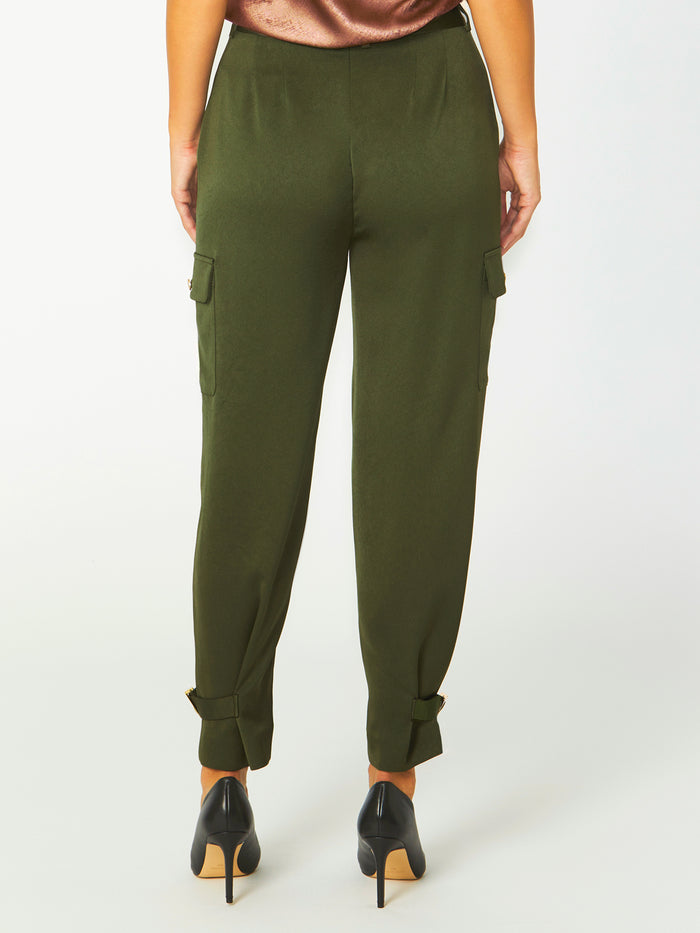 Women's Crepe Easy Fit Pant in Green | Kristy