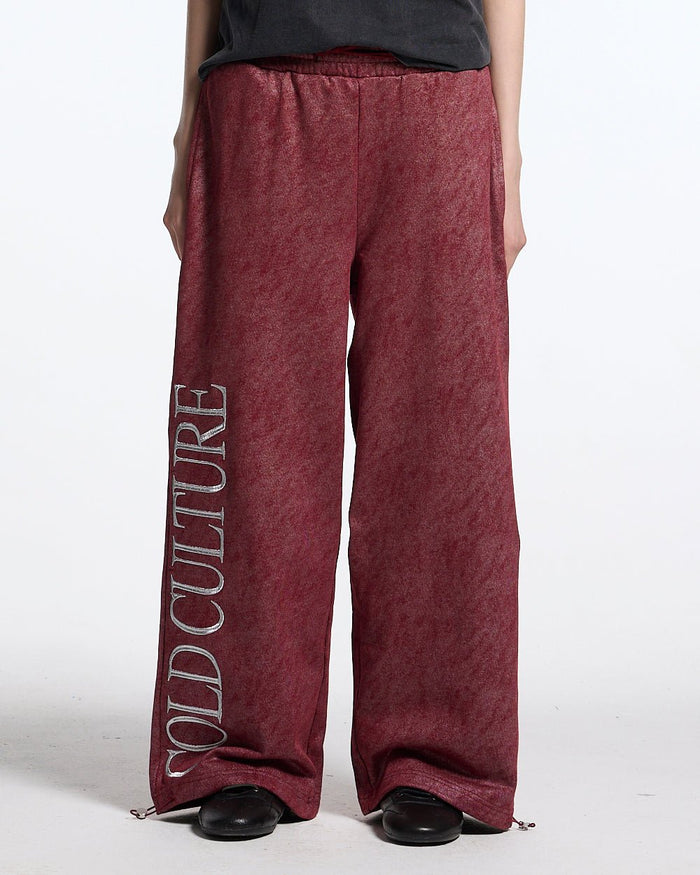 MERRY SWEATPANTS RED - washed red sweatpants, front view on female model - Cold Culture #woman