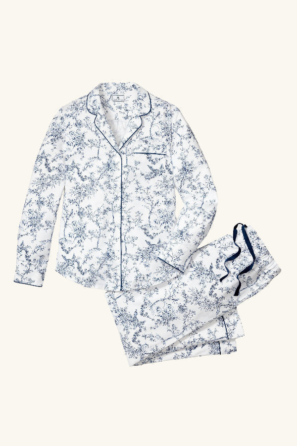 Floral pajama set on a white background | ALT GRID | Exclude