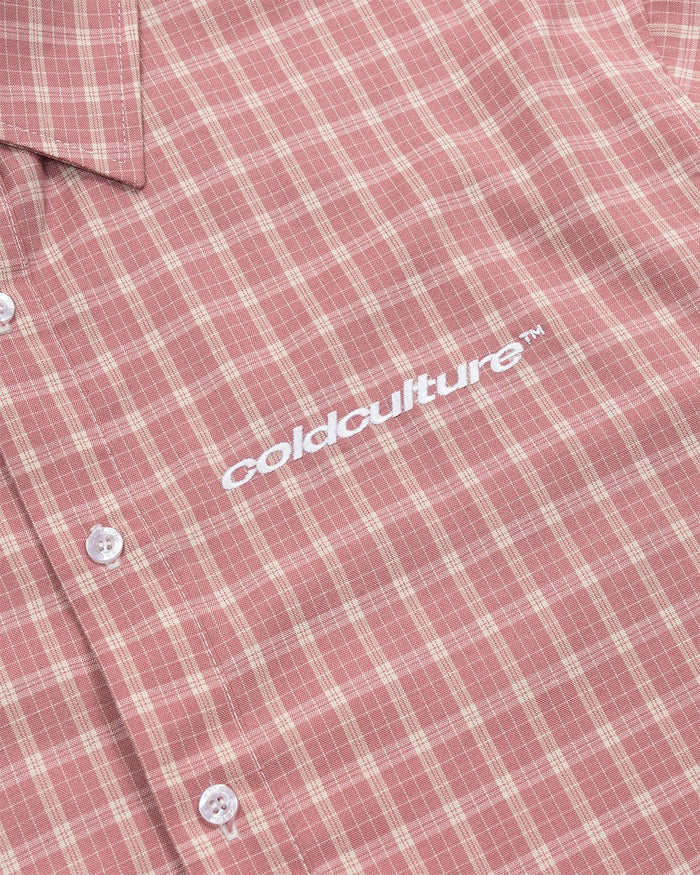 TARTAN SCRIPT SHIRT PINK - pink plaid short sleeve shirt, detail close-up - Cold Culture