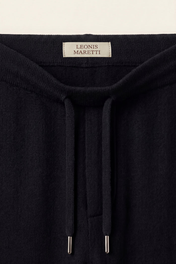 Arlino Buttoned Set Black
