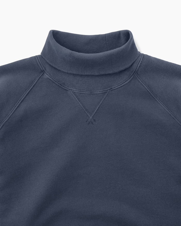 Athlete Turtleneck Navy