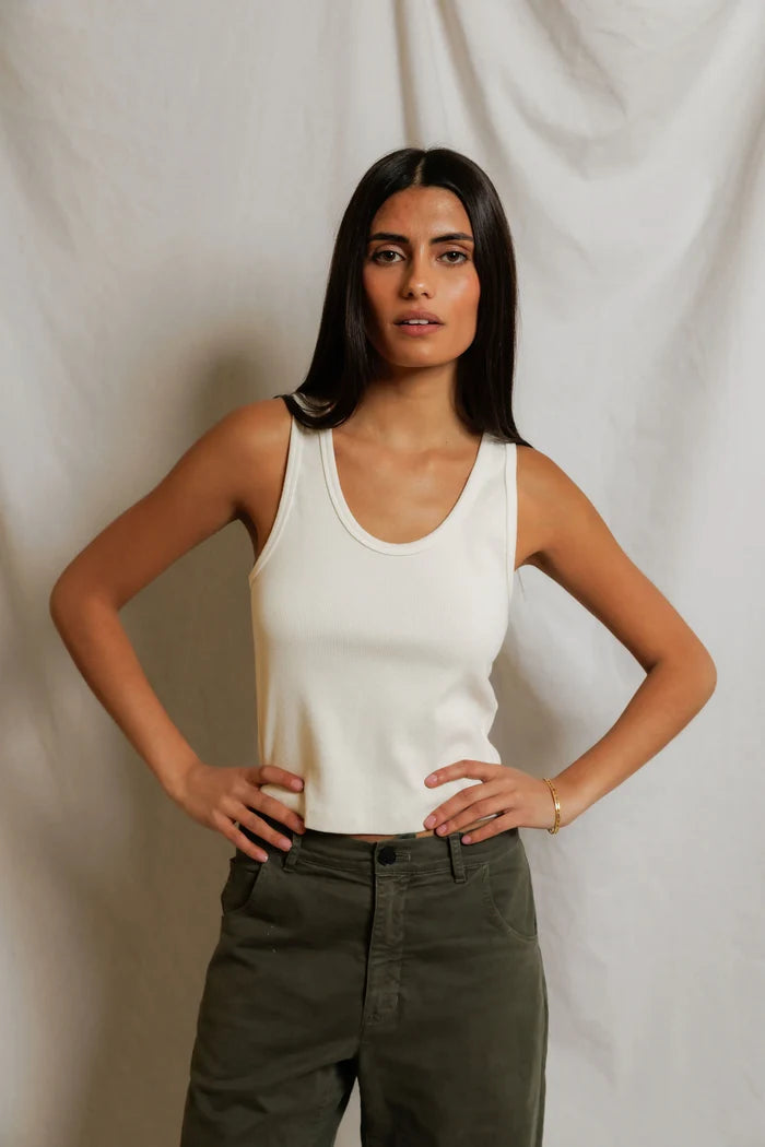 xs / bright ivory