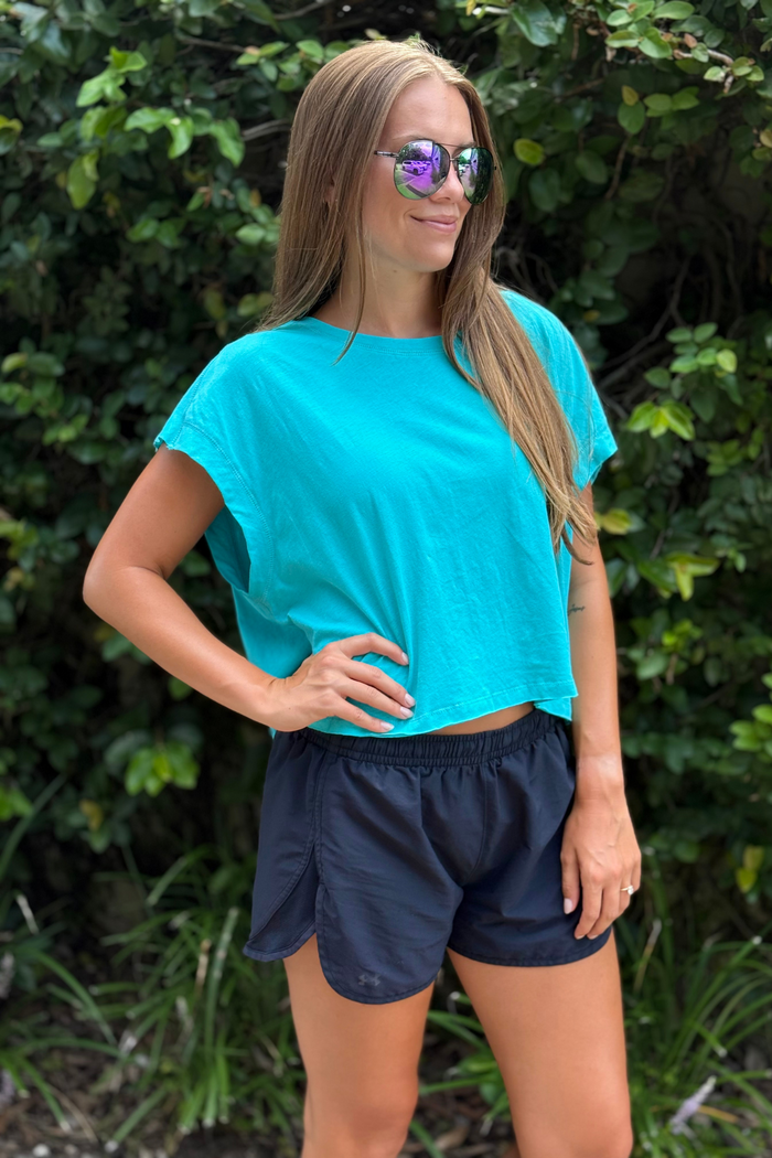 Coastal Breeze Open Back Tee in Turquoise