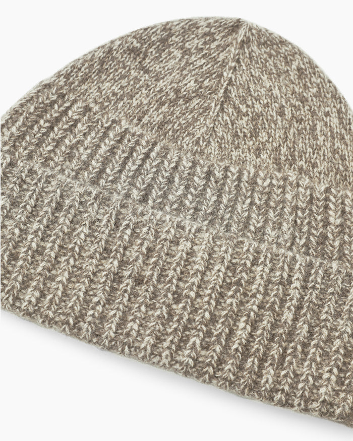 Cove Beanie Pebble