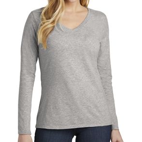 District Women’s Very Important Tee Long Sleeve V-Neck