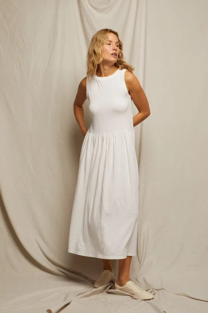 xs / bright ivory