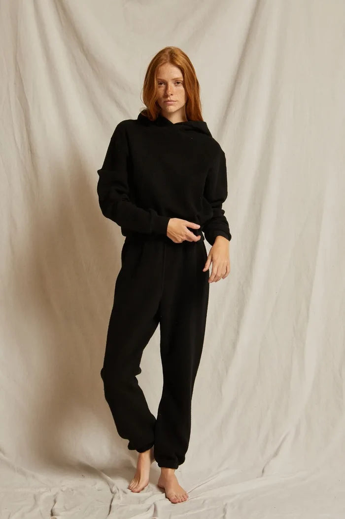 xs / true black