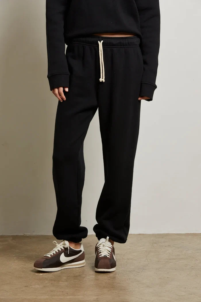 xs / true black