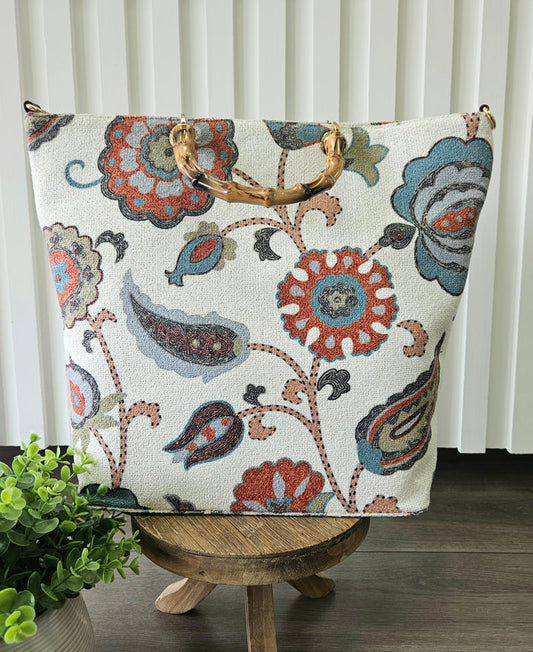 Floral print bag.