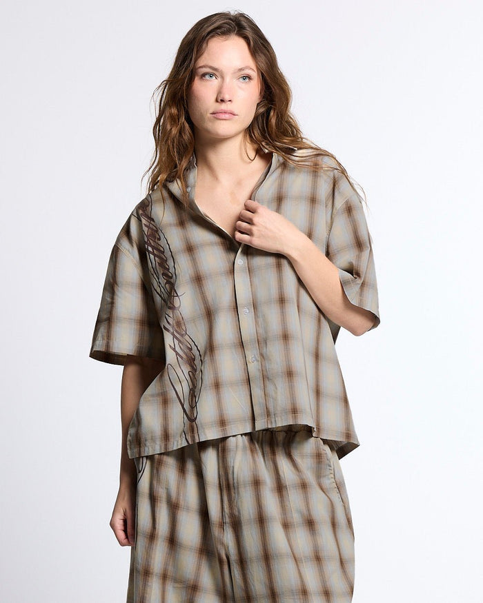 OFFICE SCRIPT SHIRT BEIGE - beige plaid short sleeve shirt, front view on female model - Cold Culture #woman