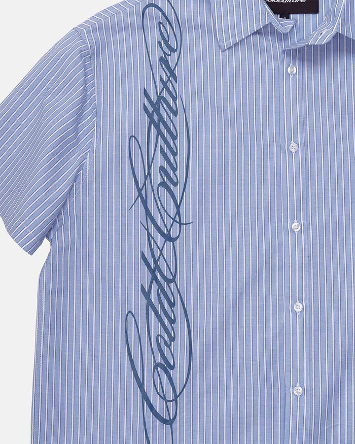 OFFICE SCRIPT SHIRT BLUE - blue striped short sleeve shirt, detail close-up - Cold Culture