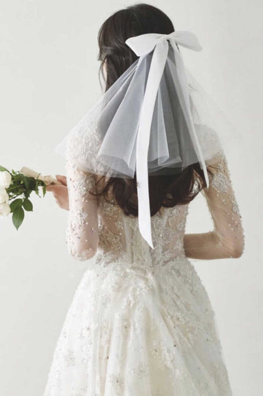 Simple White Mesh Bridal Veil with Bow