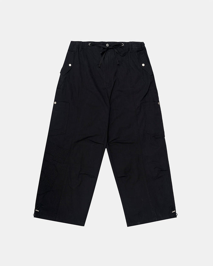 SOLID CARGO PANTS BLACK - black cargo pants, flat lay - Cold Culture