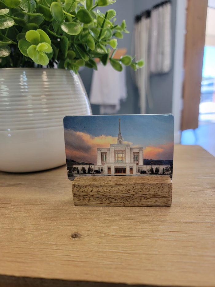 Temple recommend holder with picture of LDS Temple.