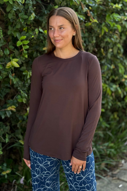 The Smooth Stretch Top in Espresso