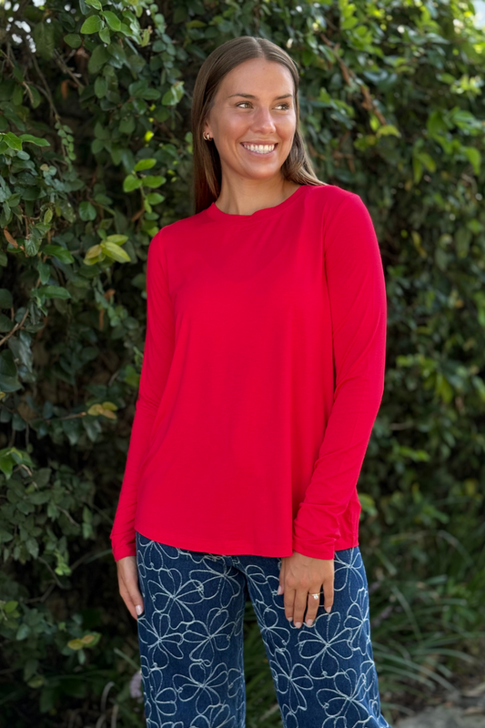 The Smooth Stretch Top in Red