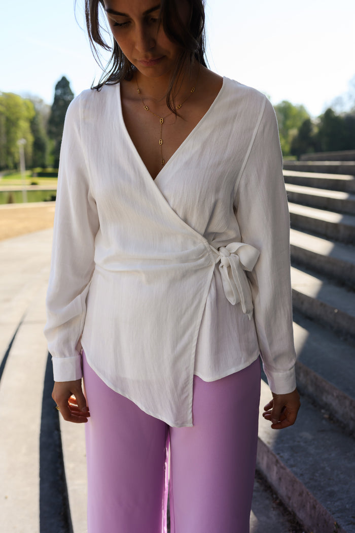 White Ophe blouse sleeve detail