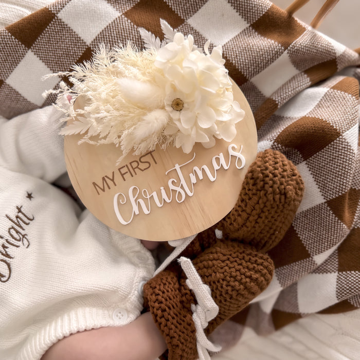 Wooden Christmas Plaque w/ dried florals